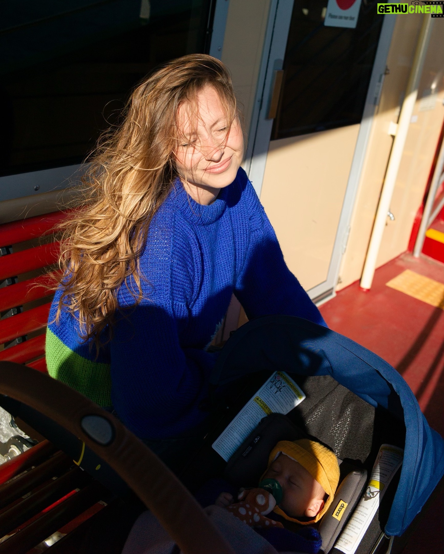 Aly Michalka - 9.5K Likes - Sunshine on the ferry with my two favorite boys! We love you Sydney, you’re such an extraordinary city! 🇦🇺 ☀️ 🛥️ 🐨 ……and yes me and Jack are wearing matching sweaters
📷 @auhasardspr