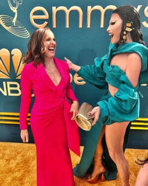 Alyssa Hunter Instagram - 74th Emmy’s Awards 2022.✨🎬🏆 

Wow what a magical and beautiful night I experienced last night, I never imagined stepping on, much less being nominated for the Emmy’s with my cast. Thank you once again @rupaulsdragrace for changing my life. To the @televisionacad Thanks for the nomination and for a wonderful night. 

🪡: @wmurphyofficial 
✨: @fabiandelafuentes 
👠: @defe83 
💇🏼‍♀️: @dougoconnell13 
💅🏼: @nailsdreams_20 

#emmyawards #DragRace #rupaulsdragrace #emmys2022 #AlyssaHunter #RedCarpet #Glam #emmynominee #couturefashion