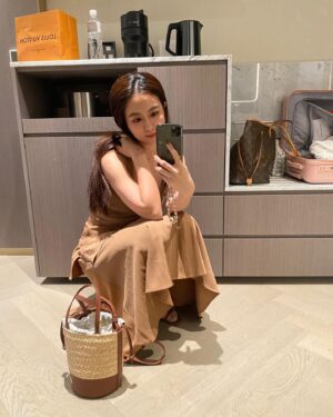 Amanda Chou Instagram - /
進入獅子月份了🦁️

感謝老天
讓我們規劃的暖壽驚喜沒有因颱風而流局

祝我上輩子的情人生日快樂🎂
希望他可以健康帥氣 繼續遊山玩水 開心到老🤎
