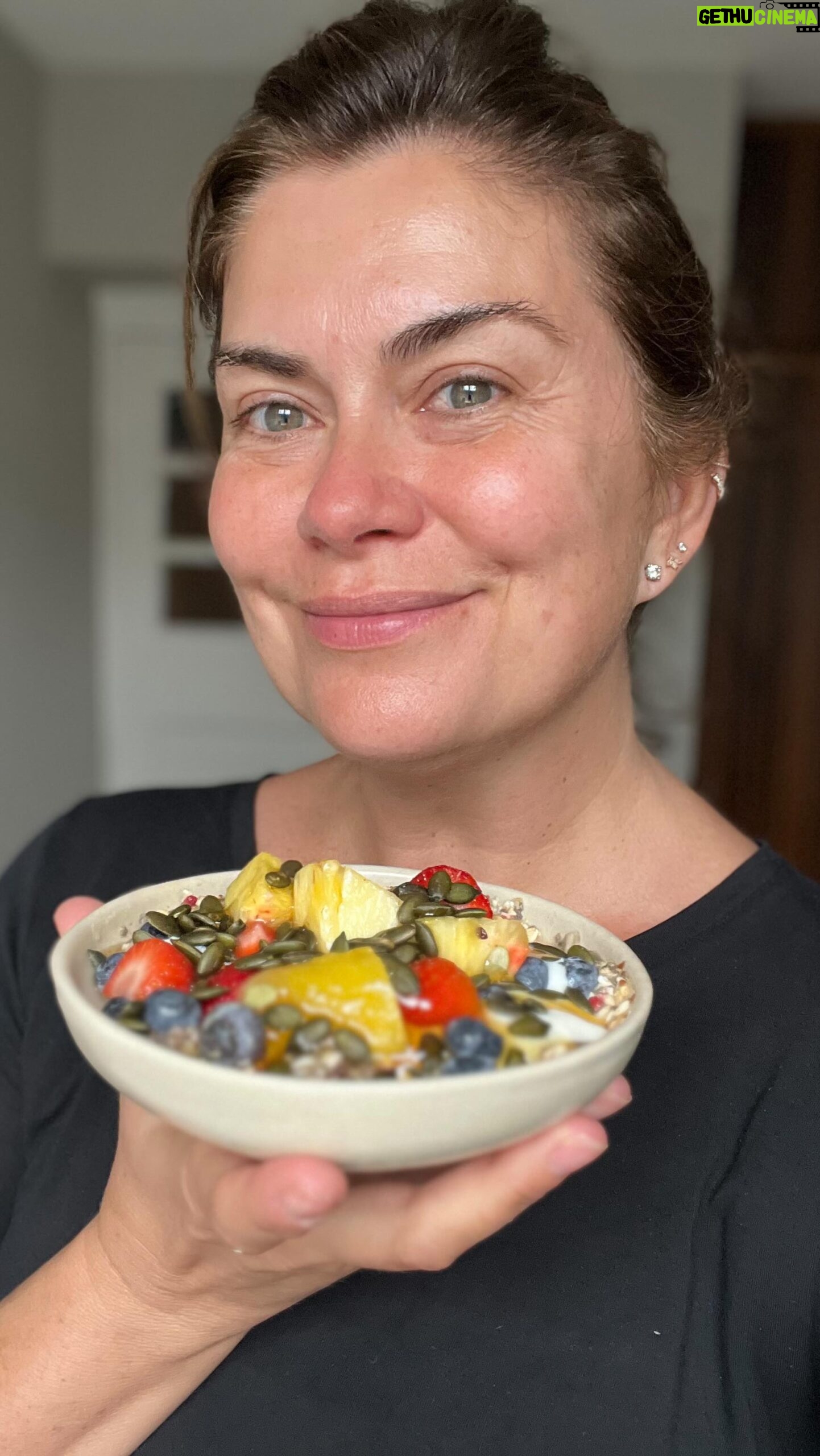 Amanda Lamb - 3.5K Likes - As promised I’m starting to share what I’m eating daily.. still no clue what I’m doing but these type of meals fill me up, stop me snacking and are dead simple. let me know if you want more like this …