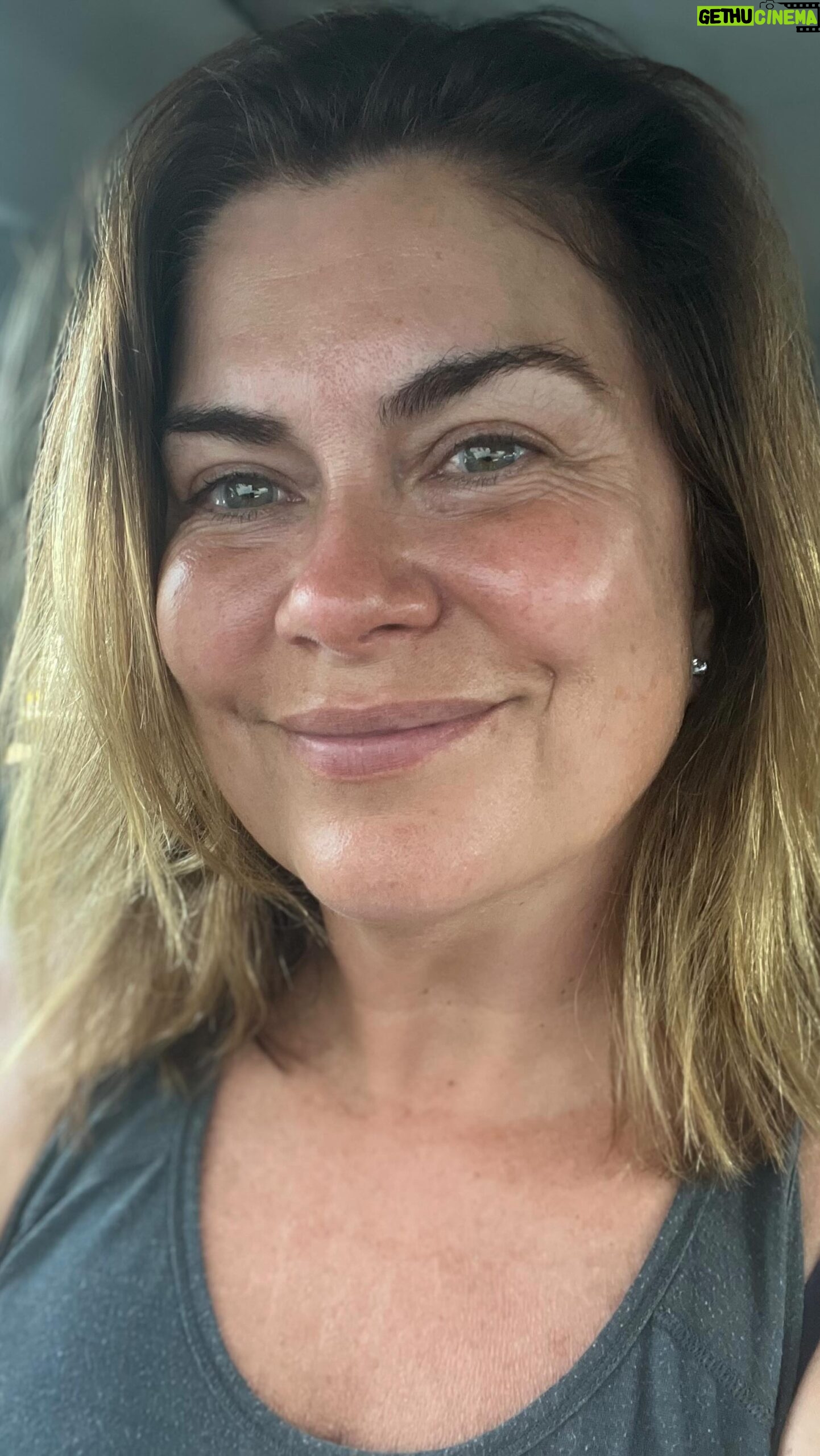 Amanda Lamb - 2.5K Likes - I’m now an extra 5 minutes late because I recorded this but it’s worth it and I’m having a better day than the dog who is about to have his anal glands popped 🤢🤢🤢