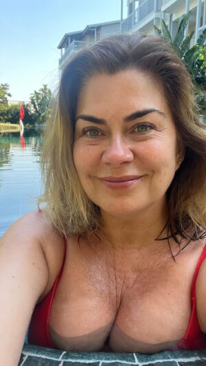 Amanda Lamb Instagram - Control time….. are you a control freak? I was but in the past few weeks I’ve decided a new way to handle things is definitely working much better for me.. what about you? Total control freak?