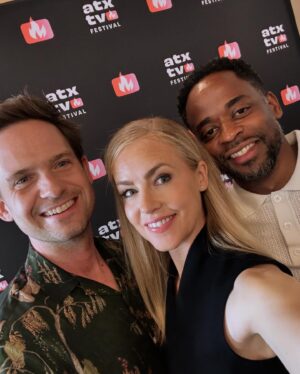 Amanda Schull Instagram - Thank you @atxfestival for your gracious hospitality during a wonderful weekend chatting all things #Suits
We gabbed, we cried, we spilled the 🫖. 
We also announced that @netflix now has #Suits Season 9! And that @patrickjadams and @iamsarahgrafferty have a podcast out that shares all kinds of delicious tidbits; #sidebar 

💃: @peggyhartanto courtesy of the divine @brooklynprla (I could wear this jumpsuit for breakfast lunch and dinner: #IYKYK) 
👠: @manoloblahnik (from the closet of my favorite lawyer, KB)
💇‍♀️/💄: @artie_rose 
📸: Jack Plunkett; Ursula Rogers, @opulenceofveree and a little sneaky candid 📷 by the gorgeous @sleepinthegardn