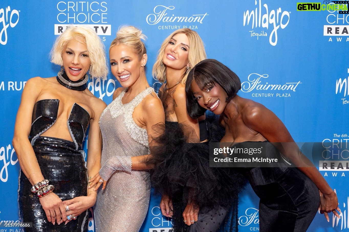 Amanza Smith - 11.7K Likes - and the #criticschoice award goes to…
