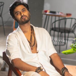 Amir Instagram - Costumes @pavani9_reddy 🥰🥰🥰🥰🥰🥰🥰 
 
Shoot curator &Stylist @nirmala__fashion_stylist

Location sponsor @btsbistro

Video @mramvigneshphotography

Makeup Arist @laavie_makeover 

Accessories @mobi_cit @girish1136