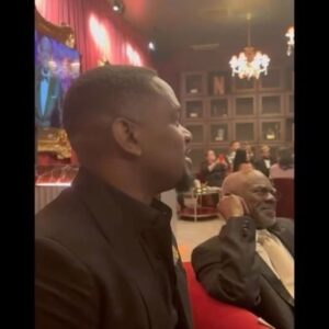 Aml Ameen Instagram - Oscar Weekend. 

What a weekend 🏆🔥

The great joy is to share it with friends. 

Jones @geezeyg thanks for flying in ✈️ & Ramsy for never missing a Bond moment 😁 (@tjramini)

Big Congratulations to C. Joined an elite list for Best Actor forever my brother @kingofbingo and to the entire Rustin family Congratulations! History made. 

#Bestisyettocome. In fact @netflix I got a mini series out in a few months right 😁👊🏾🔥

Ps @avoyermagyan my @bulgari brooch had the parties talking fam 😮‍💨

💨 Season
113 💫

Photo 📸 @natacam_