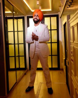 Ammy Virk Instagram - Khel khel mein ❤️