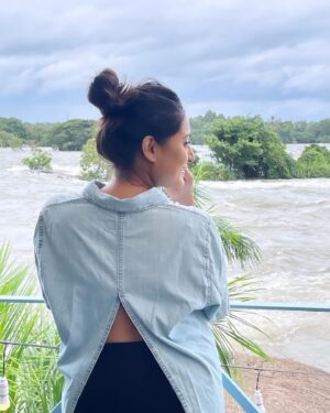 Amrutha Iyengar Instagram - Thank you for all the wonderful wishes ♥️ you guys made my dayyyyy 🫂🧿🪬

@river_ranch_mysuru