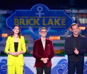 Amy Corbett Instagram - Today’s the day!!! LEGO Masters Season 4 hits the screens TONIGHT at 9/8c 🚤 🌊 🎉 Woopwoop 🙌
And we are kicking it off with a super fun challenge to get to know our awesome new builders 🙌🙌🙌

@legomastersfox #lego #legomastersfox #legomasters #legomastersusa #brickmasters #season4 #lms4 #play #premiere #willarnett