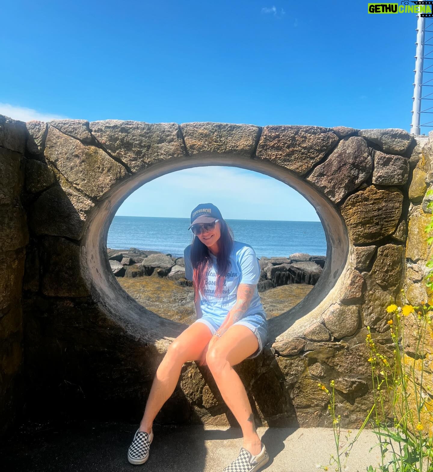 Amy Dumas - 28.9K Likes - From the desert, to the coast and on to Corpus Christi. I love being out on the road connecting with all of you, seeing old friends and of course getting in a little time to explore. See ya soon @cctxcomiccon in Corpus Christi- what should I make time to see in the area… besides you?