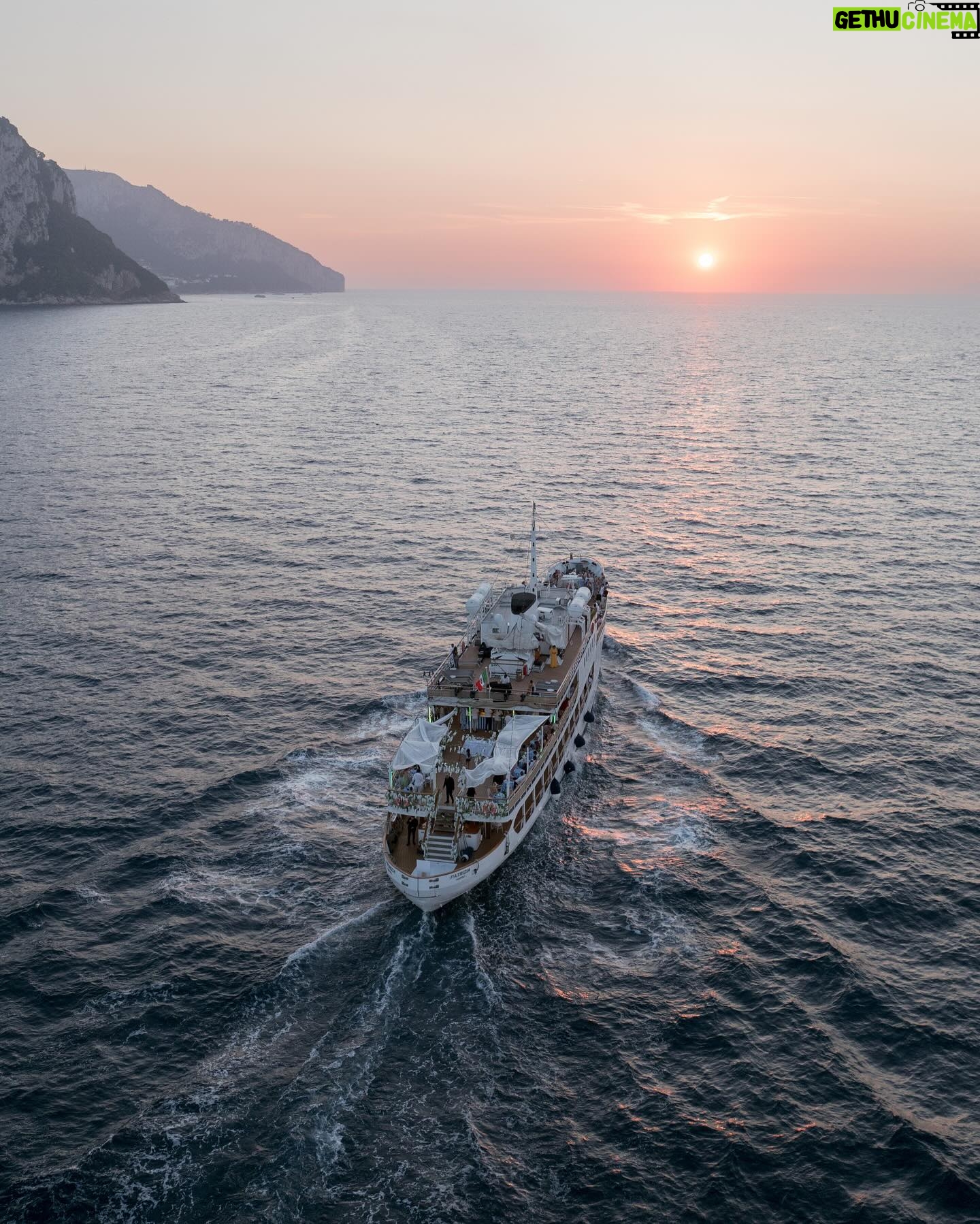 Amy Jackson - 1.4 Million Likes - Sailing into forever with you…
The first evening of our wedding celebration was a dream - Neapolitan street food and sushi by the epic Michelin Star chef Salavtore Lazzetta @rearrestaurant , never ending Spicy Margaritas, and dancing under the stars with our favourite people in the world.
📷 @corbingurkin