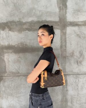 Amy Lo Instagram - “Say the word whiskey when you take picture so that you’ll have the perfect smiley face.” mum said.
Then I realised you can also say coffee, or LV.
@louisvuitton 
#LVsidetrunk