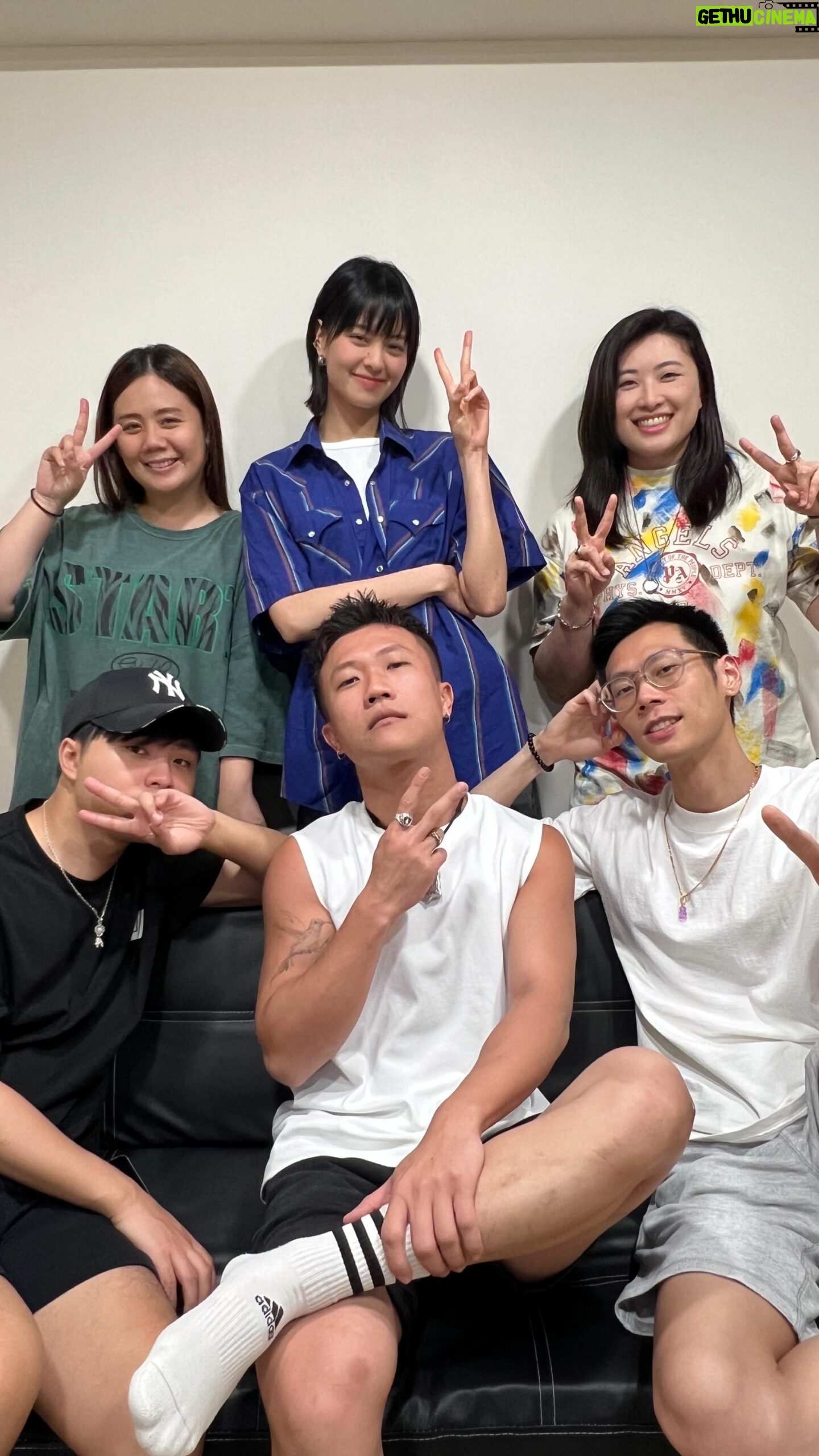 Amy Lo - 7.1K Likes - .
掛唔掛住Amy呢?
希望大家鍾意Amy揀屬於陳奕迅既《我有我愛你》🤍
@Iqamy
@mreasonchan
A Cappella Arrangement: @mhyacappella
🎙️UT Twin 87
#vsingofficial #vsing #vocalband #acappella #acappellahk #music #hk #popmusic #amylo #easonchan
#我有我愛你