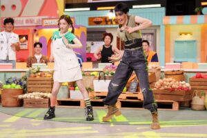 An Young-mi Instagram - 이젠 뭐 더이상 여한이읍닷~! 

#놀라운토요일도라이마켓 #오방알 #태연따사 #따듯한사람