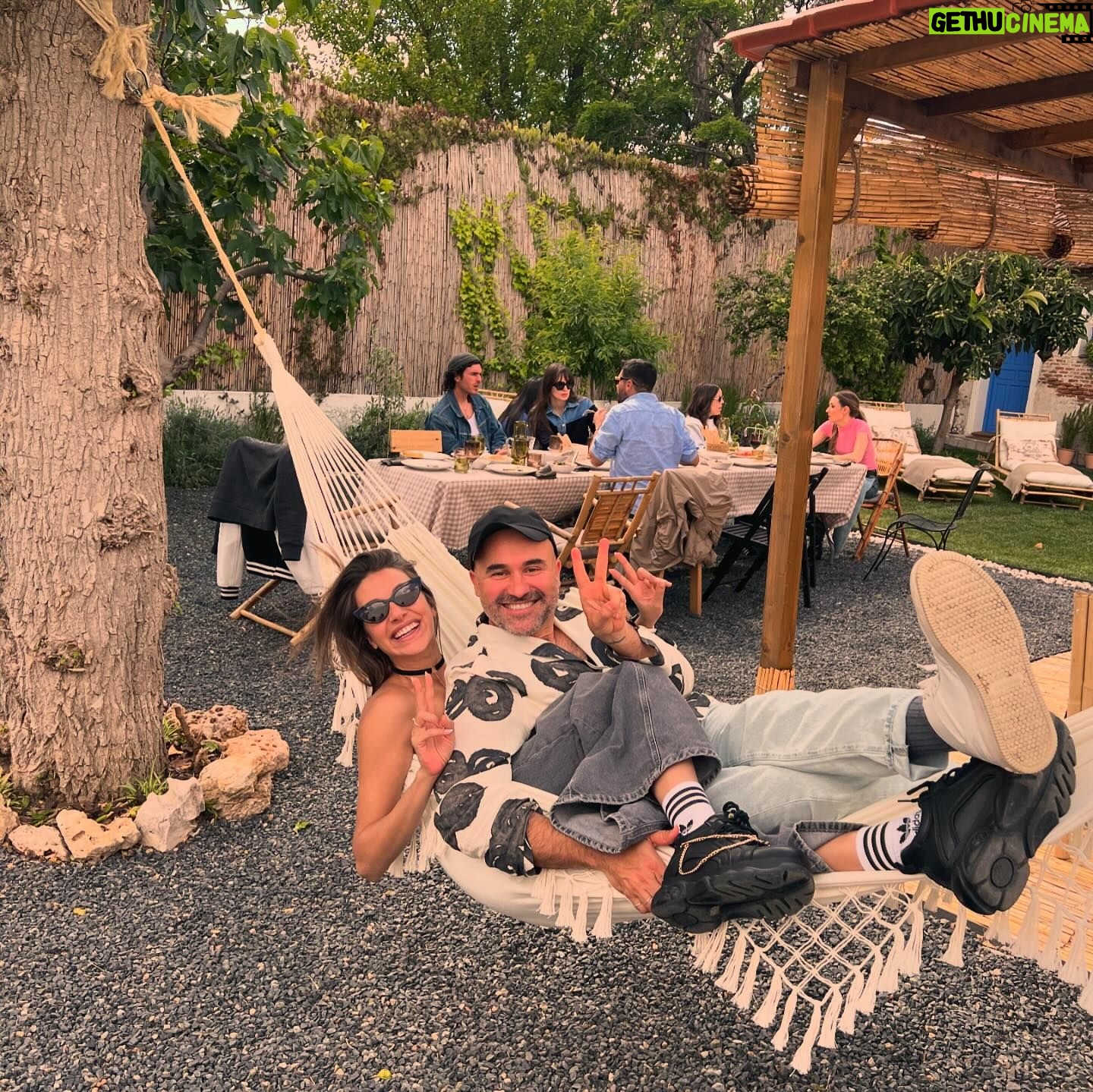 Ana Guerra - 23.9K Likes - Perdona si no estuve, ya sé que me echaste de menos y yo aún así puedo dormir segura de que vienes tú si yo no vuelvo.
Prometo que por ti navegaría mares y planetas aun por descubrir.
Y si no existen los invento para ti 🫶🏼
#diadelaamistad