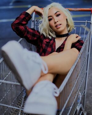 Ana Hikari Instagram - Alguém me chama pra fazer uma personagem platinada de novo? 🥲🥹 #tbt