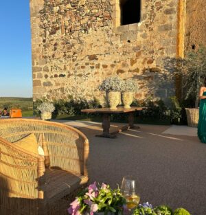 Ana Marques Instagram - Madalena 🩷 Kiko 
Wedding 💒 

Styling @tiagofilipebaptista_ 
@73ana 
@silviateles.arteeacessorios 

#anamarques
#portuguesecinquentona
#wedding 
#weddingseason