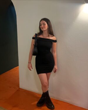 Ana Marta Contente Instagram - Sentirmo-nos giros é giro.