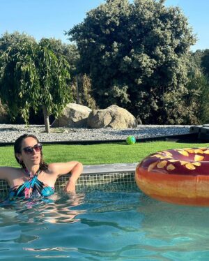 Ana Morgade Instagram - ESTOY DE VACACHONE.
