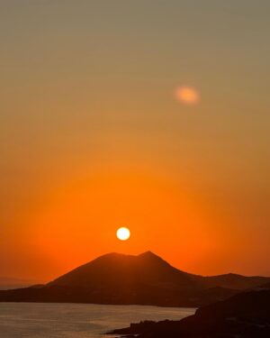 Ana Navarro Instagram - I’ve seen some beautiful sunsets in my life. By far the most memorable have been in Africa and in Greece. Very lucky to be seeing it again at The Temple of Poseidon in Siuonio, Greece. @anamariag.u, @treehouseacupuncturemiami and I met in third grade at the Sacred Heart and have been friends-like-family since, through ups and downs, joys and sadness. We first took a girls-trip when we all turned 50, and committed to making time to do it again. So here we are, embarking on another adventure, and promising to make new memories and celebrate 45 years of sisterhood. Take a little time to be with your friends and enjoy the view. 🌅

PS - @americanair lost some of our bags. So you might be seeing the same clothes over & over.