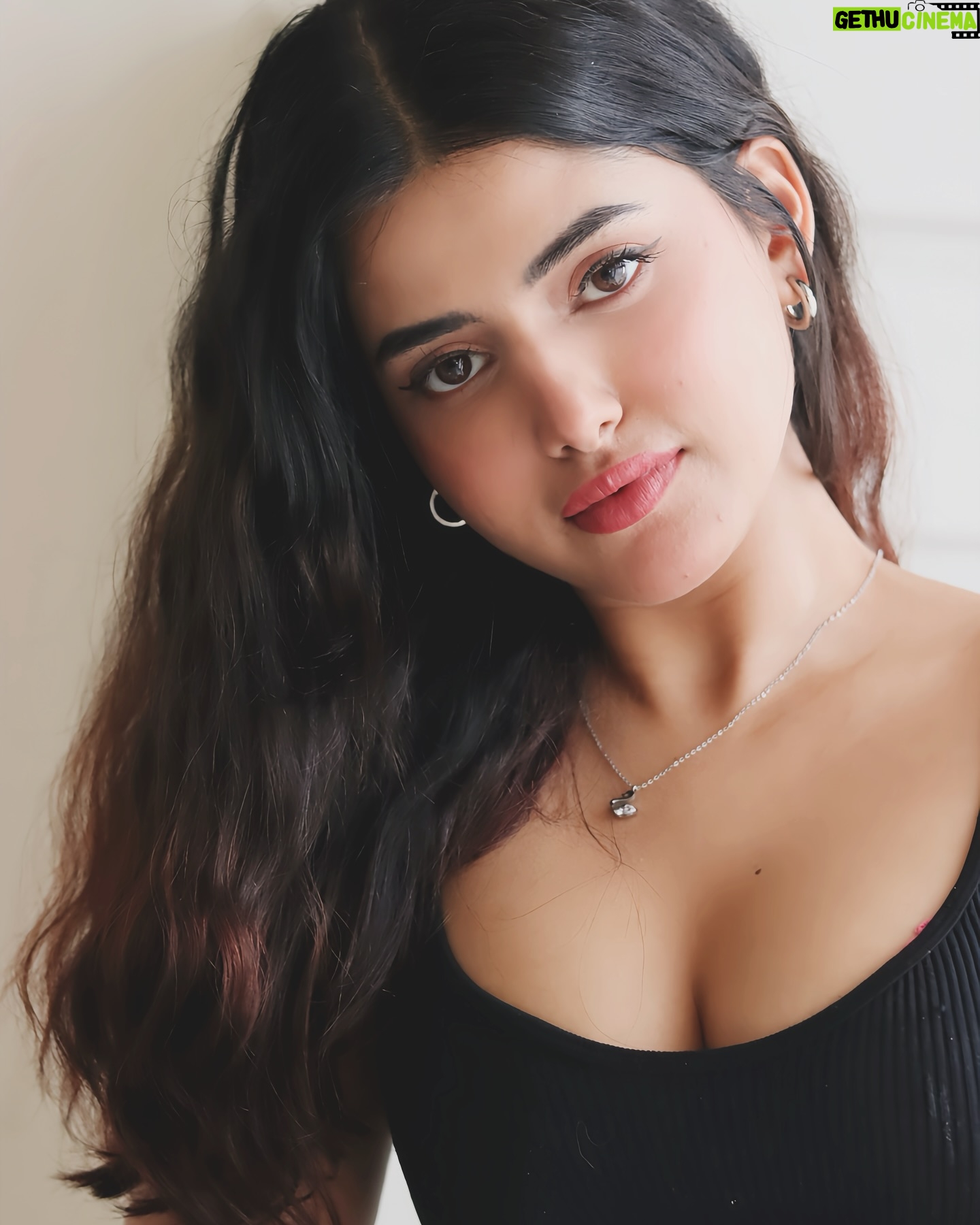 Anahita Bhooshan - 57K Likes - Missed me much ? š¦¢