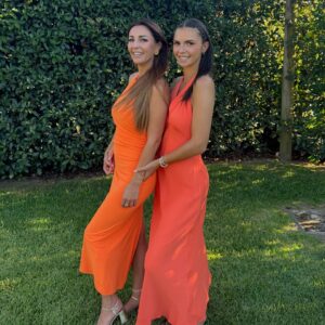 Anaïs Sanson Instagram - Baptême au Portugal 🇵🇹 🫶🏻

#family#familylife#familyfirst#mafamille