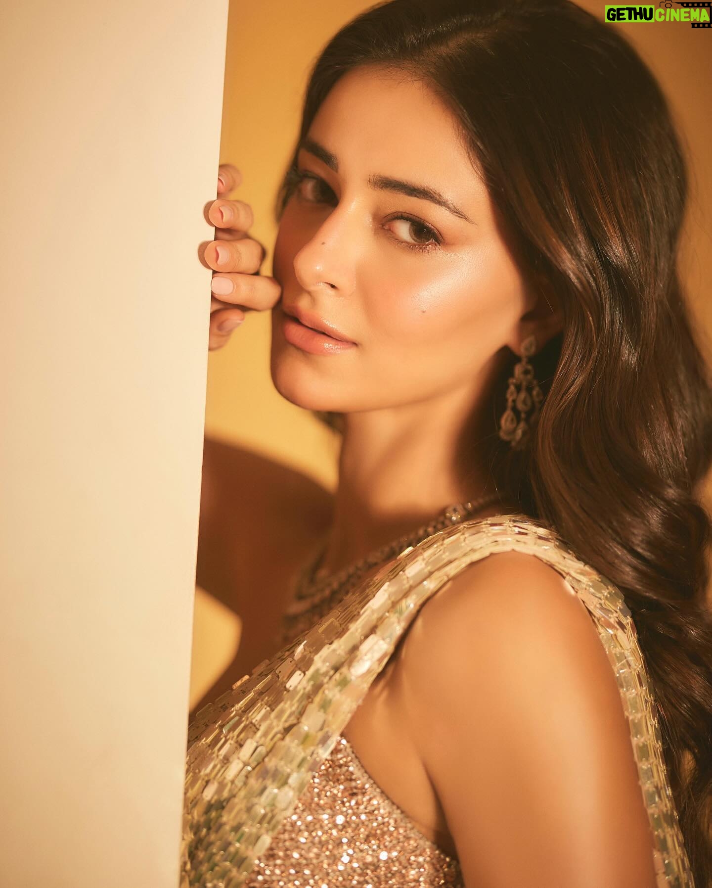 Ananya Panday - 1.6 Million Likes - Celebrating my favourite people and their beautiful love 🩵