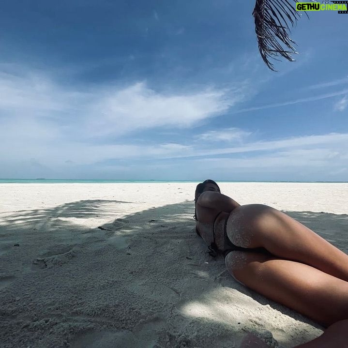Anastasiya Reznik - 11.7K Likes - та самая пачка соды в шкафу