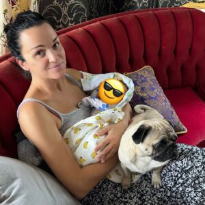 Anastasiya Slanevskaya Instagram - Наша маленькая звездочка❤️(так Сашуня нежно называет малыша🫶🫶🫶🫶 @sasha_morozova_who_is