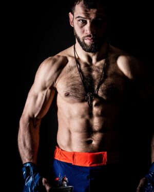 Anatoly Tokov Instagram - Фотосессия перед @bellatormma 290 

#bellator290#fedorteam#bellatormma#nord_desant#mmarussia#russia#mmafighter#mmatraining#старыйоскол#тобольск#mmauniform#thelastemperor#BcexBыиграю#😤👊💪😎