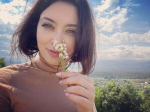 Anca Dumitra Instagram - ✨
