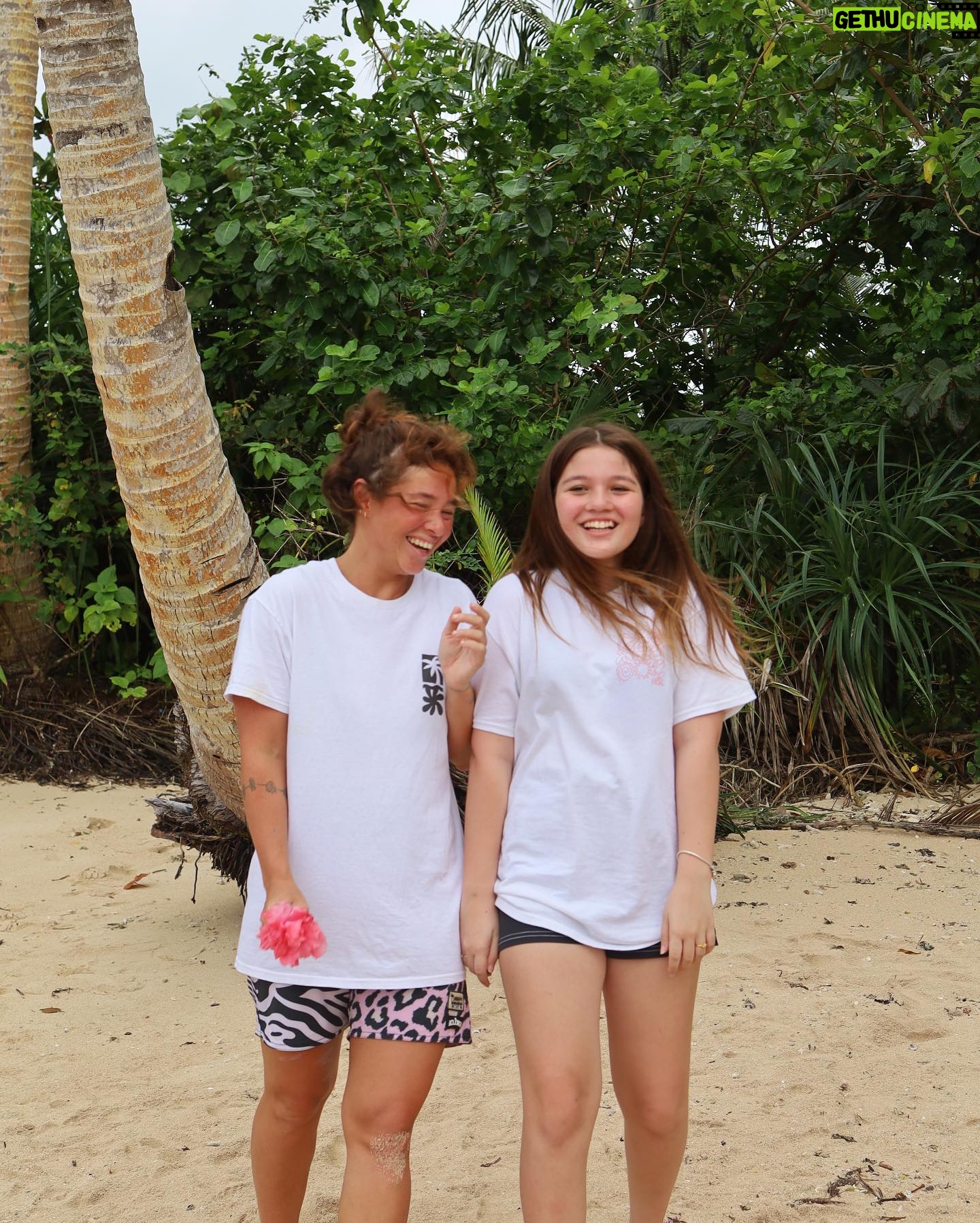 Andi Eigenmann - 618.9K Likes - My favorite moments with my firstborn are whenever we laugh together.. I love seeing her laugh. Even if it's at me and not with me.😆
Was able to convince her to take some cute pics with mama again, for the love of @happyislanders.surfclub ☺️
PS Yes. She is officially taller than me already!
📷 @ms.mau___