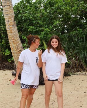 Andi Eigenmann Instagram - My favorite moments with my firstborn are whenever we laugh together.. I love seeing her laugh. Even if it's at me and not with me.😆 

Was able to convince her to take some cute pics with mama again, for the love of @happyislanders.surfclub ☺️
PS Yes. She is officially taller than me already!
📷 @ms.mau___