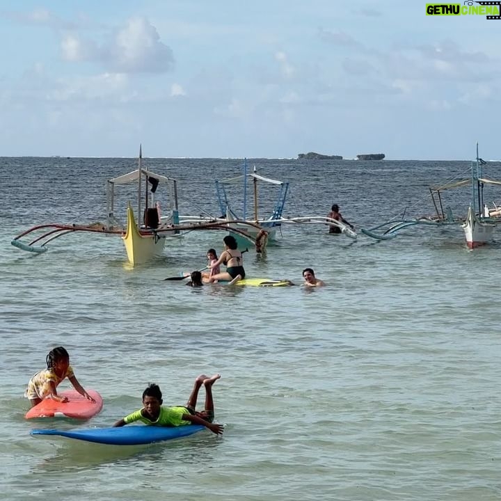 Andi Eigenmann - 334.1K Likes - An introduction to the island life for my (not so) little brother. It did not happen in the circumstance we had hoped for, but I'm glad to finally do this nonetheless. Nanay never made it, but I would like to believe she lovingly watched over us from her paradise. After all, all I can do now is to believe.
Life is uncertain.
Look after your people. Hug them. Love them. Cherish them. Hold your loved ones close.❤️🩹