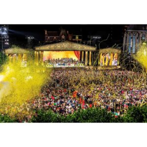 André Rieu Instagram - We’ve been getting a lot of questions about the 2025 Maastricht concerts. Tickets are NOT on sale yet. Sign up for André’s newsletter to receive a notification as soon as ticket sales start - Link in bio! ☝️👤