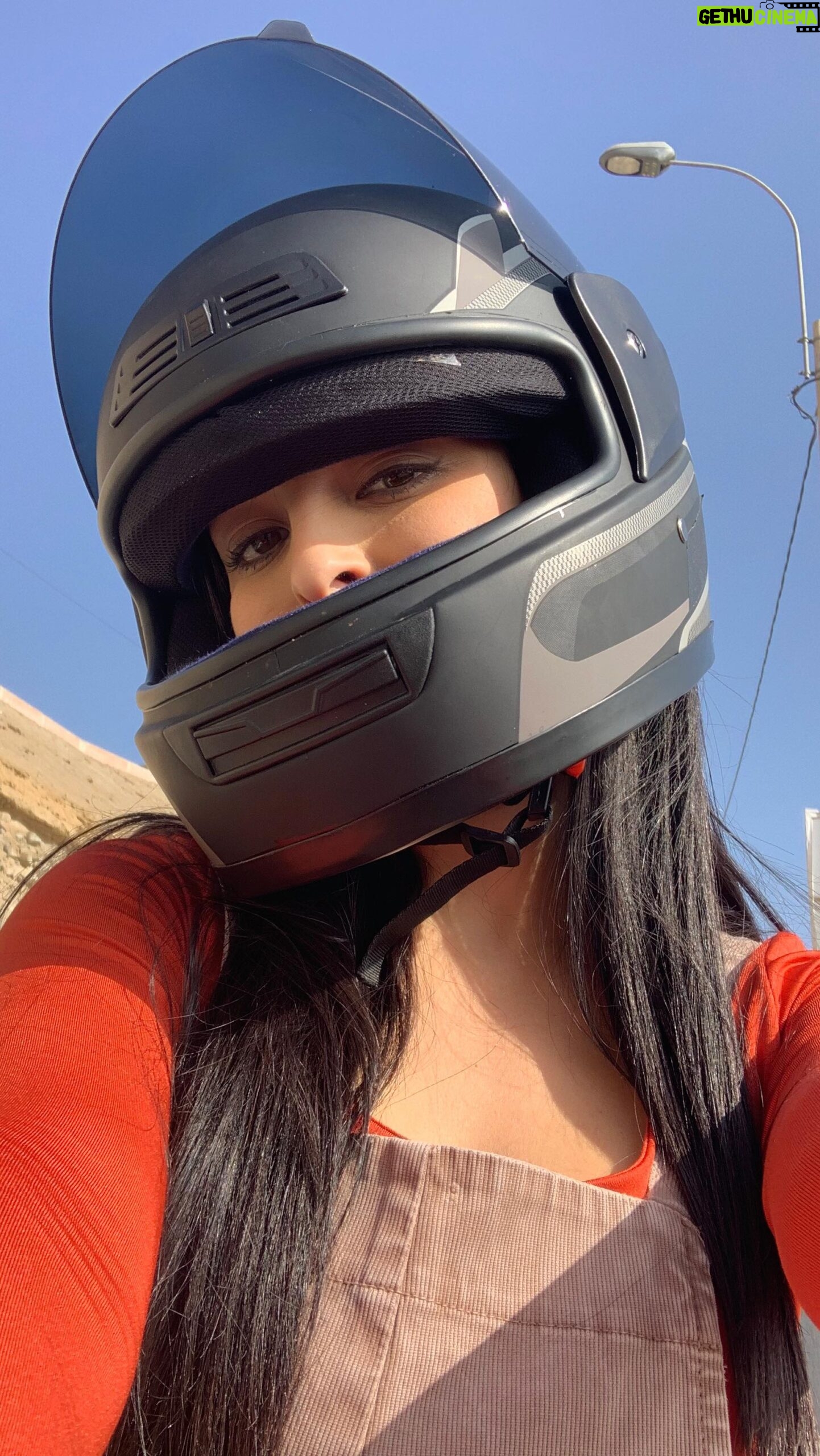 Andrea Luna - 7.2K Likes - El día que grabe el accidente en el Rominator 🏎️🏎️por culpa de mi querido @erickeleraoficial 😂 (te pasaste !!!!) que pasará ? Habrá ❤️ ? O nos odiaremos más ? 😂😂 @afhstv
Gracias @gigioaranda por esto. La paso tan bien !!! 🤣🤣❤️