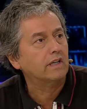 Andrea Tessa Instagram - Lamento mucho la temprana partida de Claudio Reyes. Por muchos planes que uno haga, al final solo tenemos el hoy. Lo demás, no lo sabemos. Buen viaje, Claudio. Descansa en paz 🫶🏽