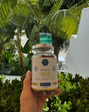 Andrea Verešová Instagram - Everybody needs some relax, sun, water and beauty complex full of collagen, vitamins and minerals. 
For example my favorite anti aging #beautycomplex and #hairbooster from @naiadabeauty #all #swissquality #swissmade 

Každý potrebujem slnko, relax,kopec lásky a samozrejme super vitamíny,minerály a hlavne kvalitný morský kolagen, či už v podobe dobrej stravy alebo v ich doplnkoch . 

Ozaj, už ste vyskúšali nadupaný morský kolagen od  NAIADA a chutné gumové  vitamíny? Do dennej dávky 2 cukríkov  dostali 15 účinných látok, ktoré sú nielenže chutné, ale aj účinné. Až 90 ks v balení✌️

Cukríky sú vhodné aj pre tých z Vás, ktorí nechcú každý deň zapíjať vitamíny/tabletky vodou - jednoducho si vezmete 2 cukríky kedykoľvek počas dňa a pochutnáte si, spojíte príjemné s užitočným. 💙

Naiada Beauty Hair pretože naše telo a Vaše vlasy si to zaslúžia👌🥰

🍀S kodom” LETO” zľava 10% 🌟

A mimochodom, plavky a šiltovka,ktoré sú mojou nutnou letnou výbavou sú od zn AVER @averfashionofficial 

#positivemind #positivelife #healthybody #happysoul #swimsuit #hat #aver @averfashionofficial