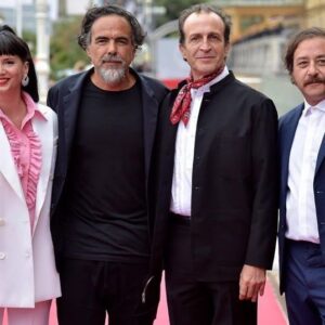 Andrés Almeida Instagram - Felicidad absoluta presentando @bardomovie el día de ayer en @sansebastianfes Gracias a toda la gente que trabajo incansablemente para realizar este sueño, y gracias al gran público de #donostiasansebastian Muy pronto por @netflix @netflixmx @netflixlat @muynetflix Gracias sobre todo #alejandrogonzáleziñárritu por creer en mi! ❤️❤️❤️