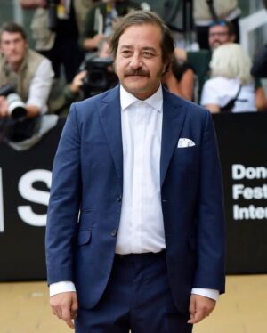 Andrés Almeida Instagram - Gracias por todo #sansebastianfilmfestival Fuimos muy felices presentando @bardomovie