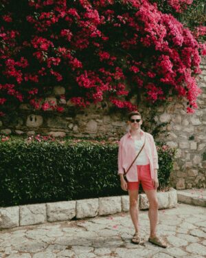 Andrew Keenan-Bolger Instagram - I stayed at the White Lotus hotel in Sicily so you don’t have to (though you’re gonna want to!) 🪷 
New post up on my travel blog thekeenanblogger.com. Link in bio!