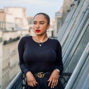 Andy Allo Instagram - Femme Fatale. 😈💋

- - - - 
#bamendagirl #parisvibes #redlip #fashionstyle #allblackeverything