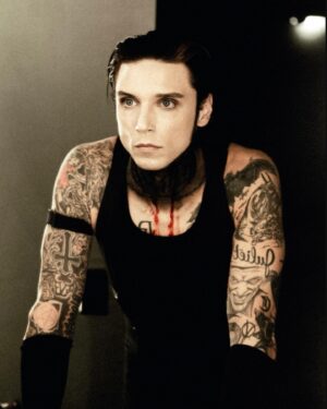 Andy Biersack Instagram - Back of his smile, under his word
Sweeney heard music that nobody heard 🦇

@shawnbrandonmedia 

#bleeders