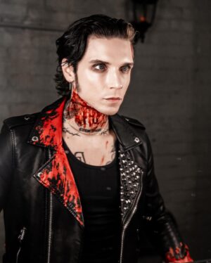 Andy Biersack Instagram - Swing it to the skies 🔪
@blackveilbrides #bleeders out now🩸

📷 @shawnbrandonmedia