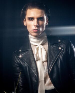 Andy Biersack Instagram - Every one of us are Bleeders

@blackveilbrides #BLEEDERS April 26th 

📷 @joshuashultz