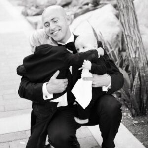 Andy Puddicombe Instagram - Group Hug 🤗 Thanks for the lovely pic @michellecpierson - such an amazing day 😊 X