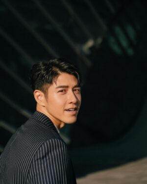 Andy Wu Instagram - 今年十一月
不斷轉換身份的自己
忙碌而充實

2023倒數最後一個月
大家還有什麼未完成的清單嗎😆

Thanks 
Suit @isuit_bespoke 
Photo @liupitz_eyes 
Makeup & hair @chen.jessis