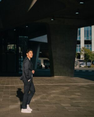 Andy Wu Instagram - 今年十一月
不斷轉換身份的自己
忙碌而充實

2023倒數最後一個月
大家還有什麼未完成的清單嗎😆

Thanks 
Suit @isuit_bespoke 
Photo @liupitz_eyes 
Makeup & hair @chen.jessis