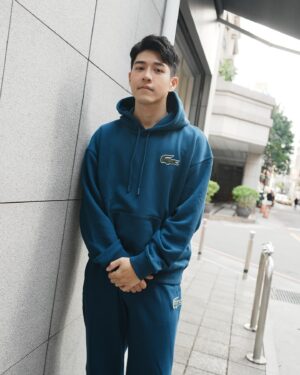 Andy Wu Instagram - 新相機首拍
之後會不會因此多發文呢😌

Photo by @kenrelampago 

#lacoste 
#mylacostetracksuit