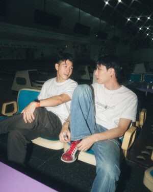 Andy Wu Instagram - 最近很迷影集(異能)
尤其趙寅成與韓孝周那段回憶故事
在科技沒這麼進步的時代
人與人之間的關係反而更單純
無論擁有多強大的超能力
在心儀的人面前
卻盡是羞澀靦腆的表情
的確讓人很心動
這就是愛情吧

📷 @crrcho